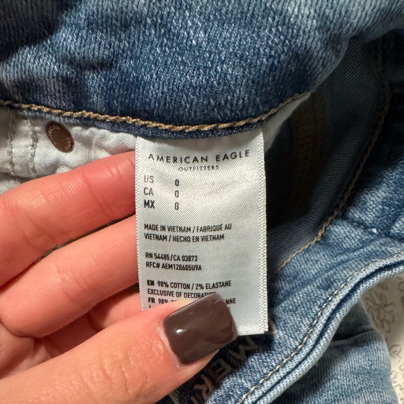 American Eagle Shorts Size: 0 - Picture 4 of 4